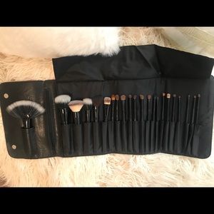 22 Makeup Brush Set